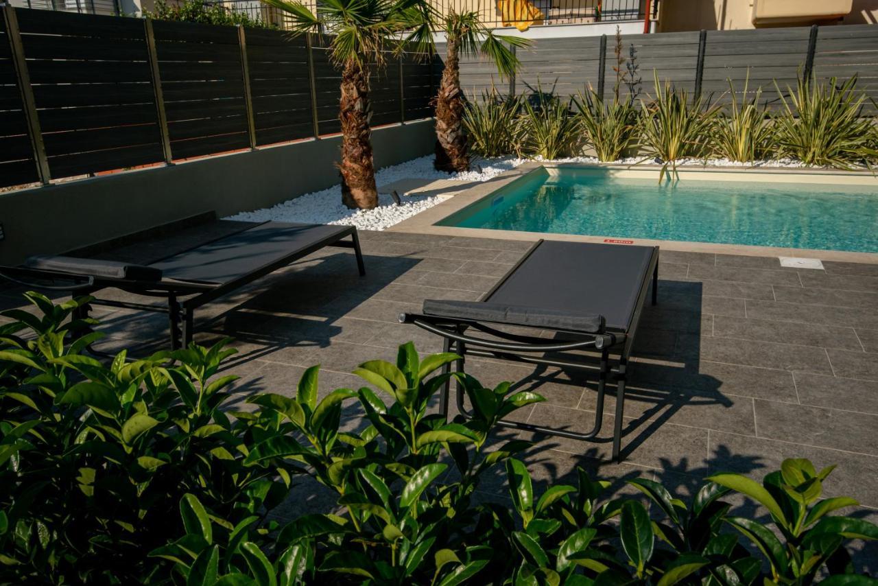 Olive 103 Apartment Peraia  Ngoại thất bức ảnh